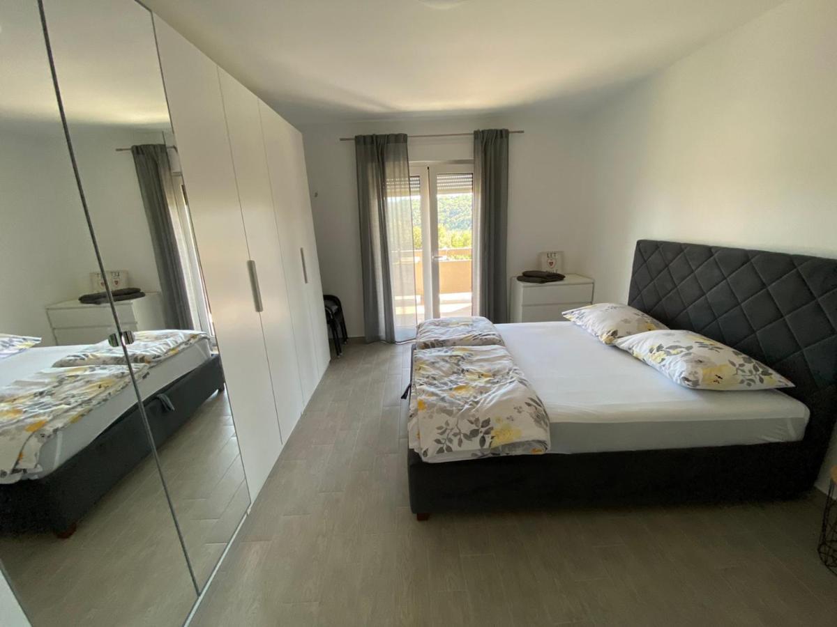 Apartman Ana Kampor Exterior photo