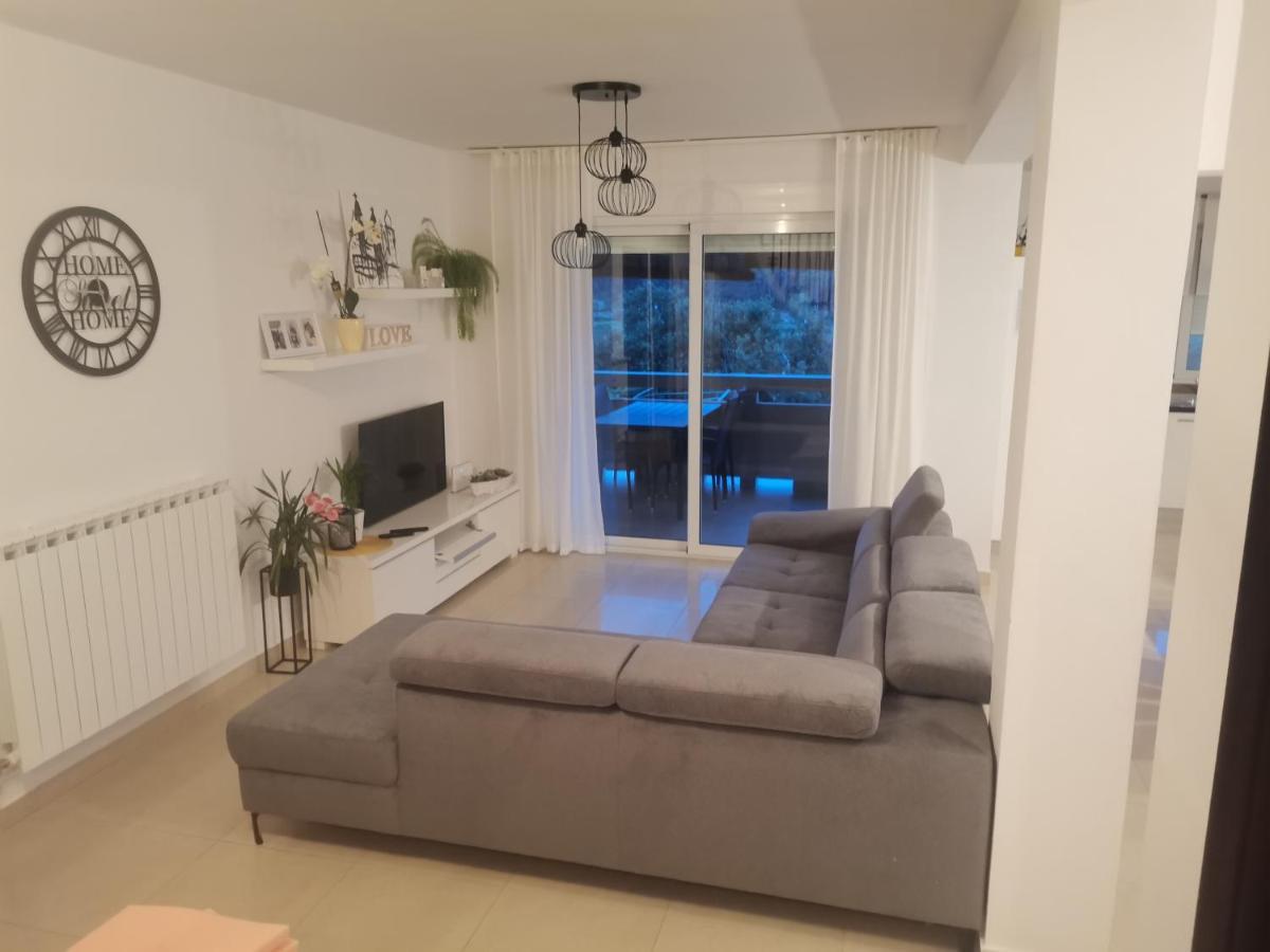 Apartman Ana Kampor Exterior photo